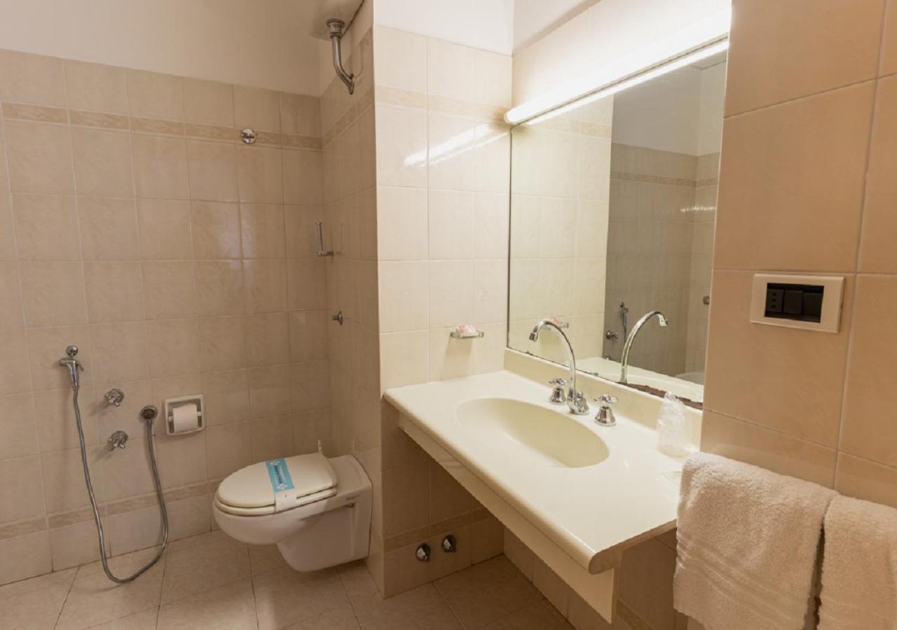 Hotel Villa Delle Rose Ористано Екстериор снимка